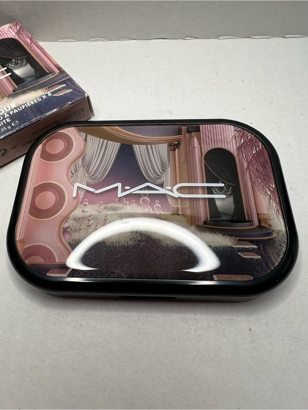 M.A.C Cosmetics Connect In Colour Eyeshadow Palette